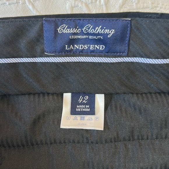 Land's End Traditional Fit Comfort Waist Pleated Front Navy Dress Pants 42 - Picture 4 of 7
